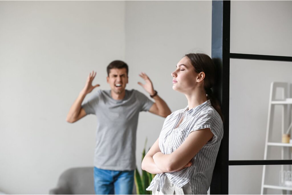 20 Signs Of A Disrespectful Husband That Keeps You Trapped ...