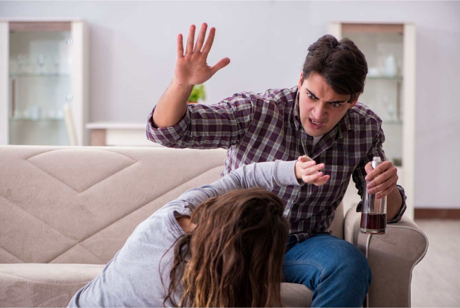 20 Signs Of A Disrespectful Husband That Keeps You Trapped ...